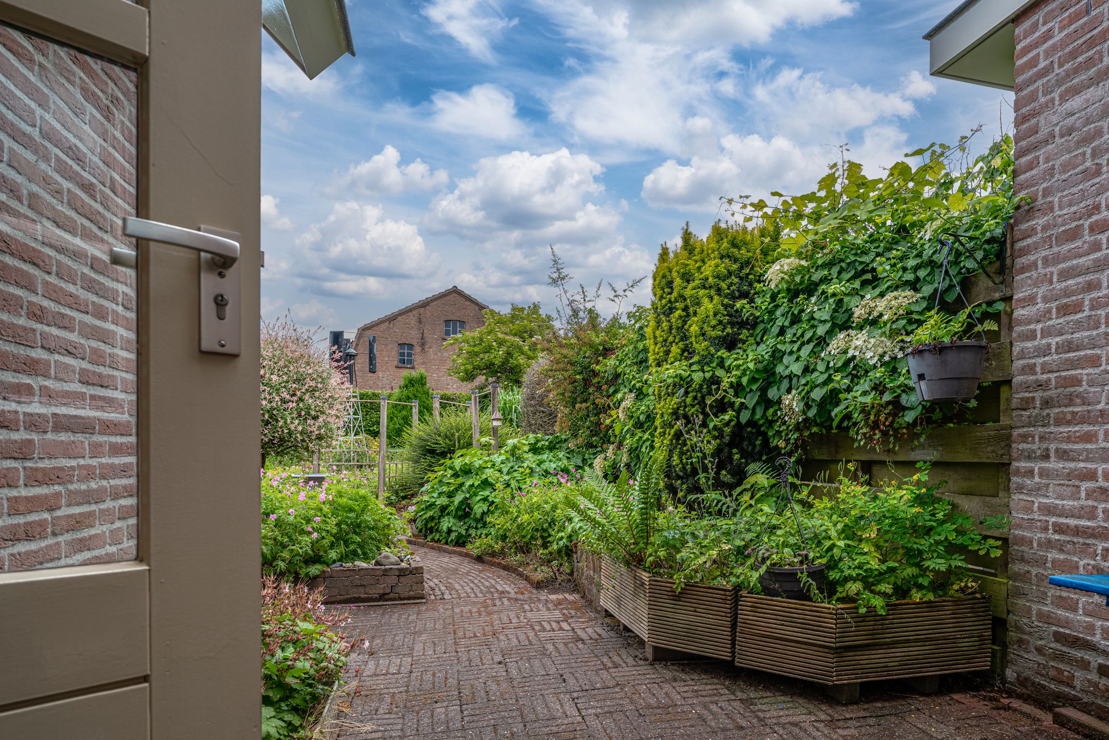 Photo 21 of 't Straatje 35