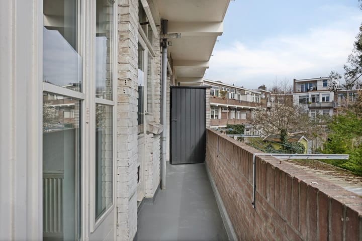 Photo 9 of van Sevenbergestraat 66