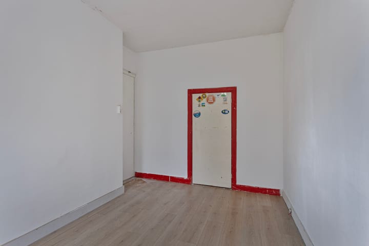 Photo 15 of van Sevenbergestraat 66