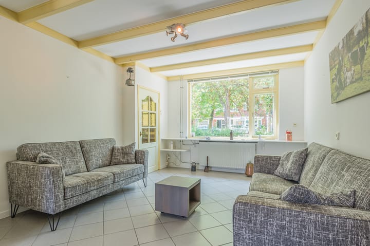 Photo 10 of Emmakade 25