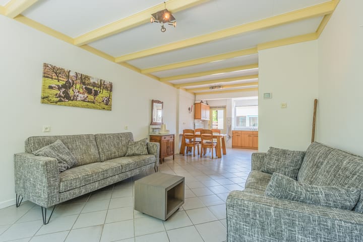 Photo 14 of Emmakade 25