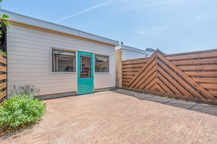 Photo 34 of Emmakade 25