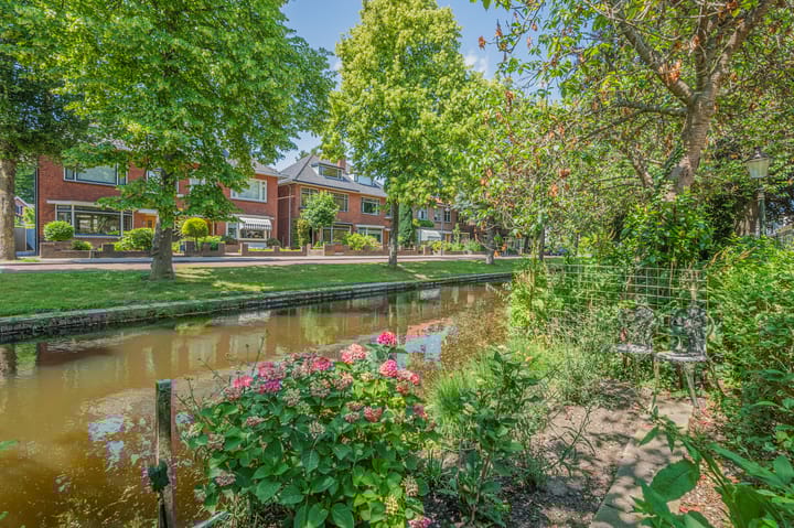 Photo 40 of Emmakade 25