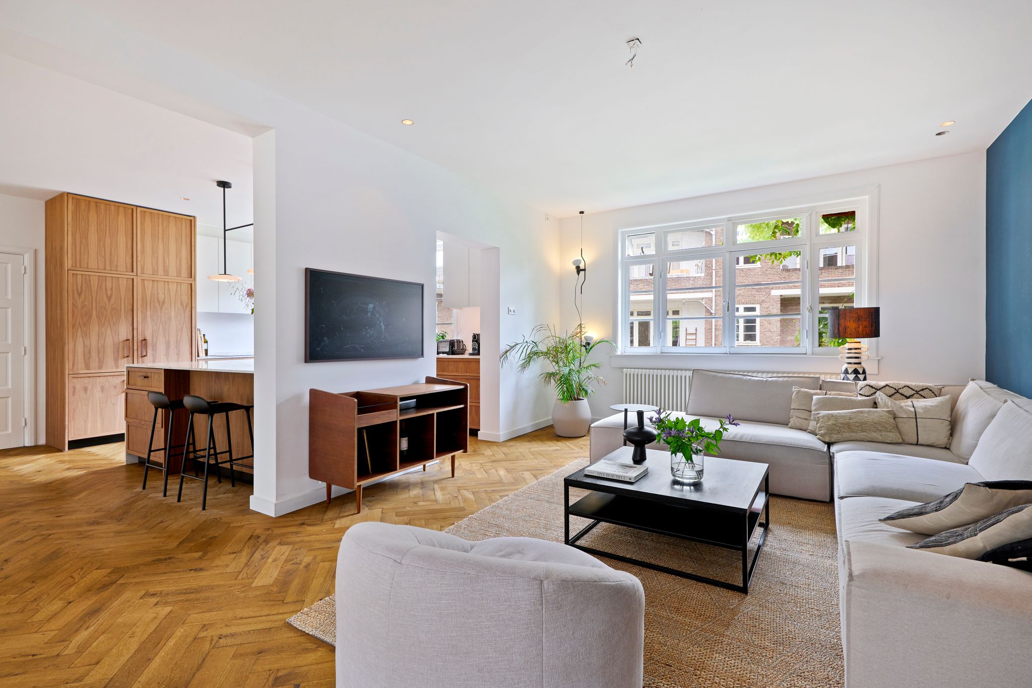 Photo 3 of Leonardostraat 10-2