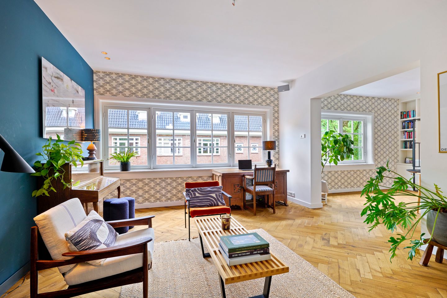 Photo 4 of Leonardostraat 10-2