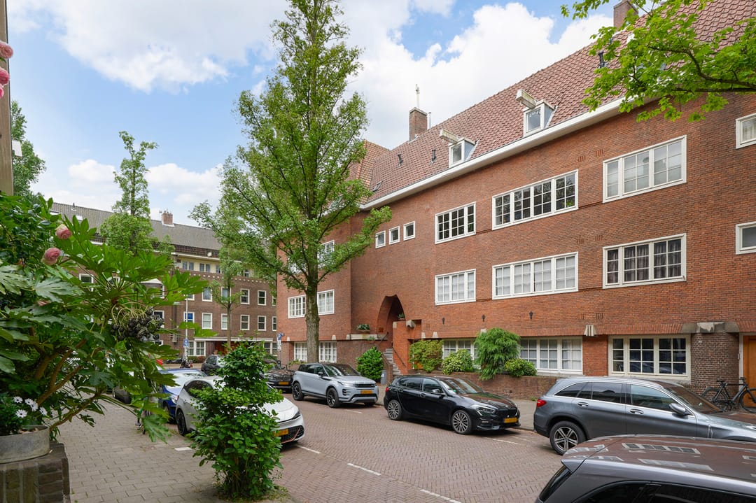 Photo 38 of Leonardostraat 10-2