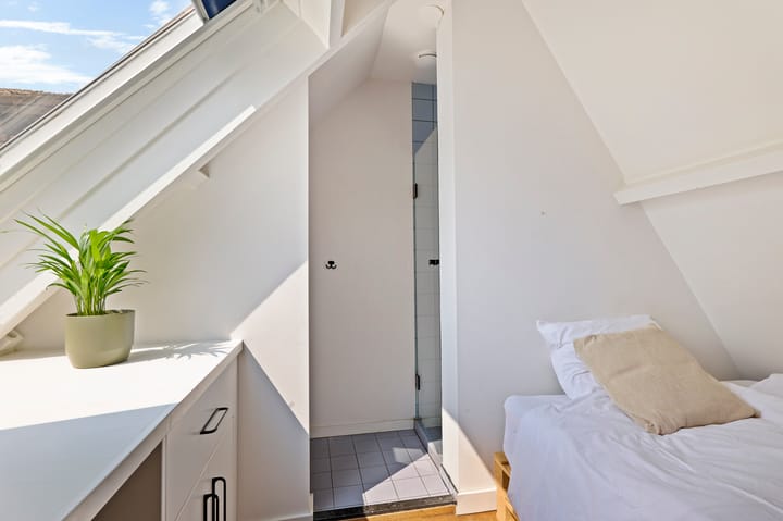 Foto 35 van Leonardostraat 10-2