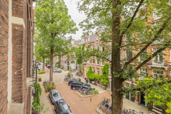 Foto 35 van Alberdingk Thijmstraat 28-2