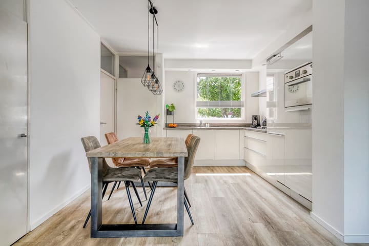 Foto 8 van Jan van Riebeecklaan 109