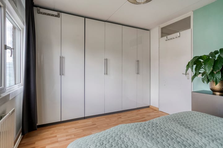 Foto 12 van Jan van Riebeecklaan 109