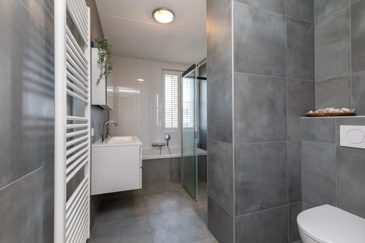 Photo 6 of Charles Wilsonstraat 4