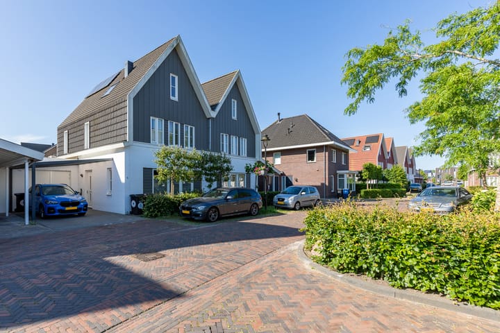 Photo 9 of Charles Wilsonstraat 4