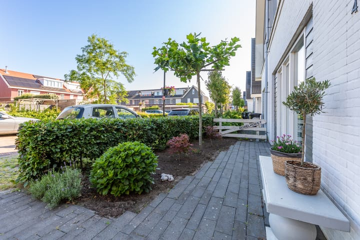 Photo 12 of Charles Wilsonstraat 4