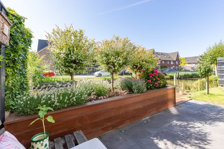 Photo 34 of Charles Wilsonstraat 4