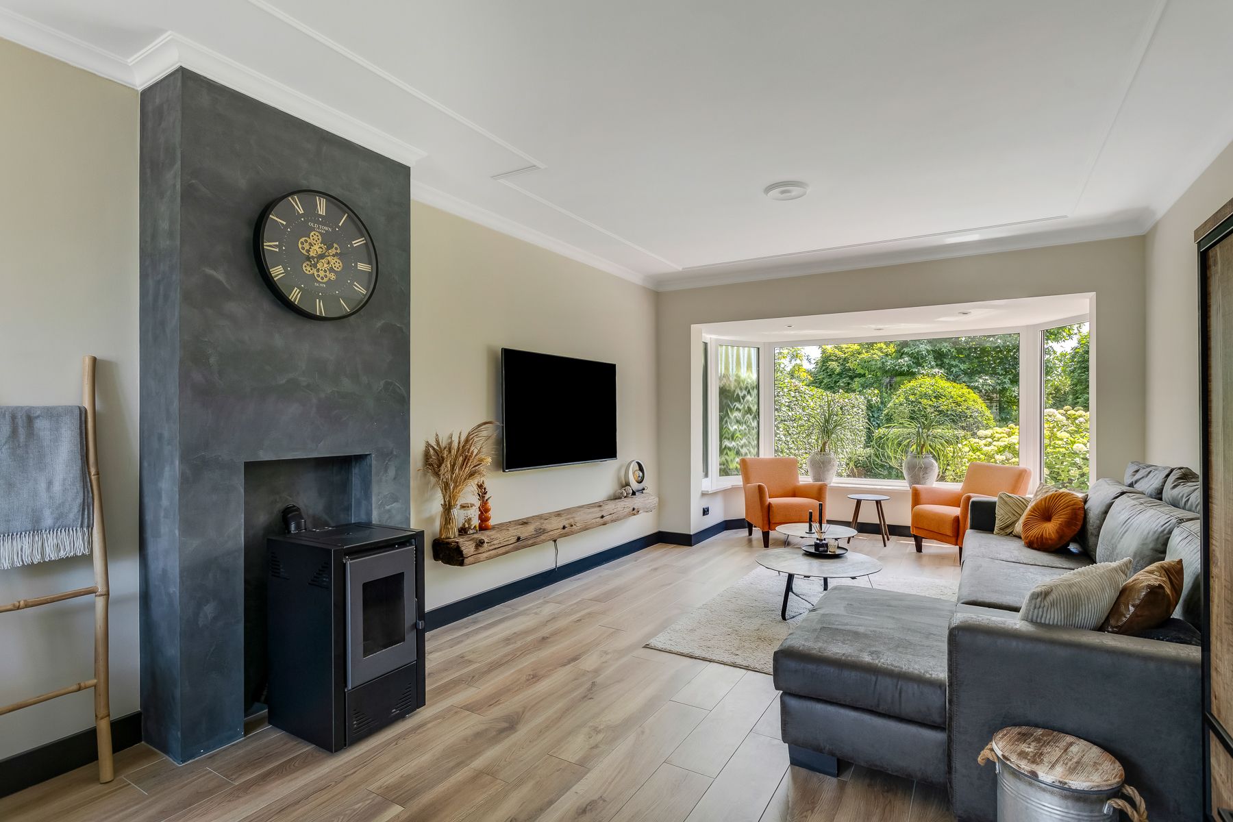 Foto 6 van Bredaseweg 1