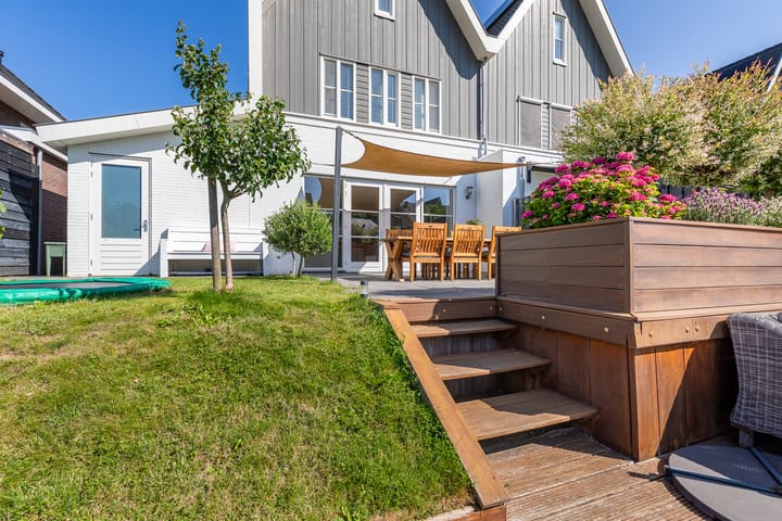 Photo 42 of Charles Wilsonstraat 4