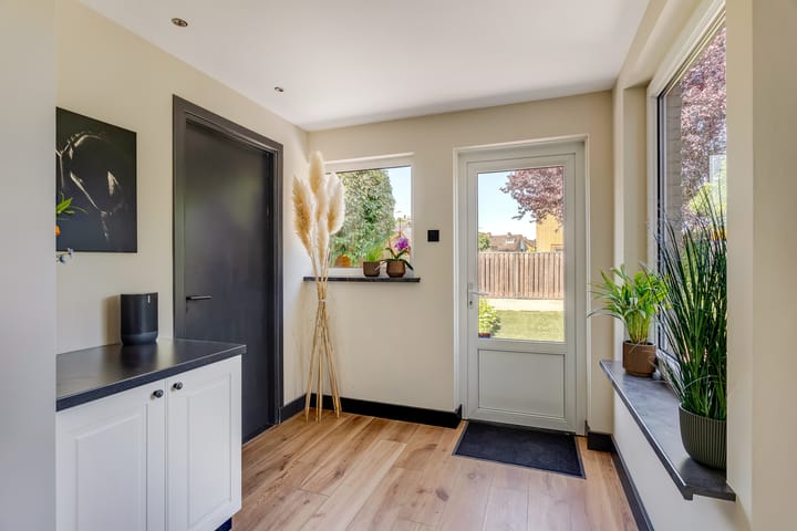 Foto 17 van Bredaseweg 1