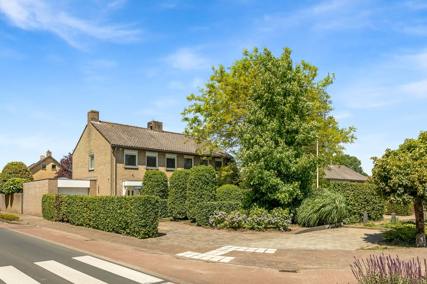 Foto 30 van Bredaseweg 1