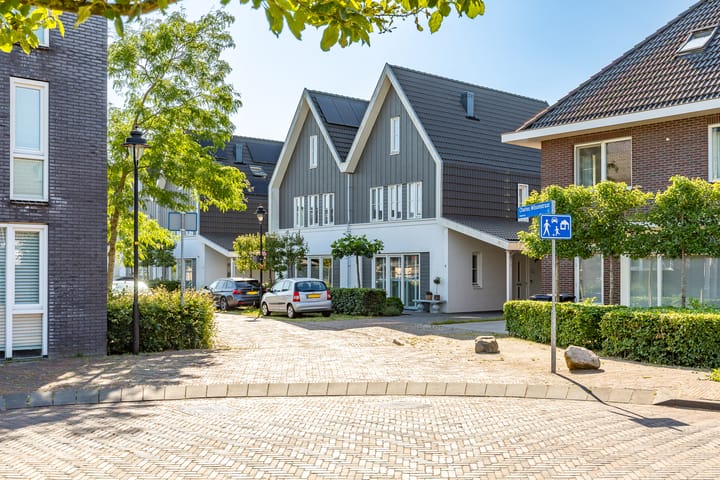 Photo 72 of Charles Wilsonstraat 4