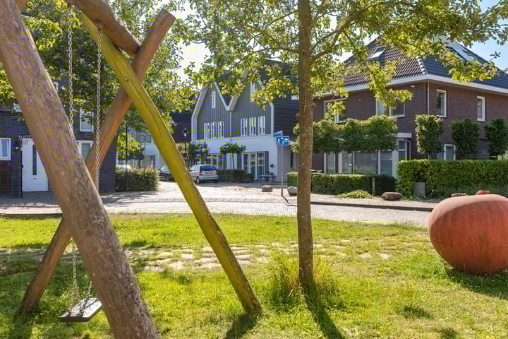 Photo 73 of Charles Wilsonstraat 4