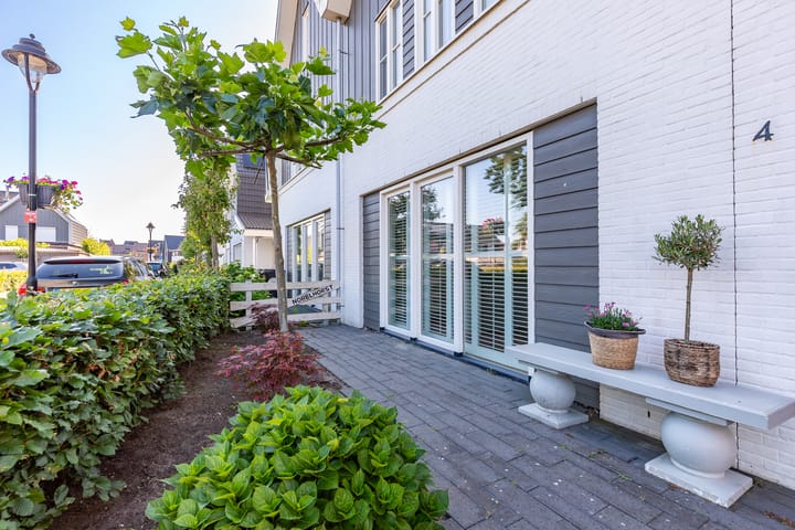 Photo 74 of Charles Wilsonstraat 4