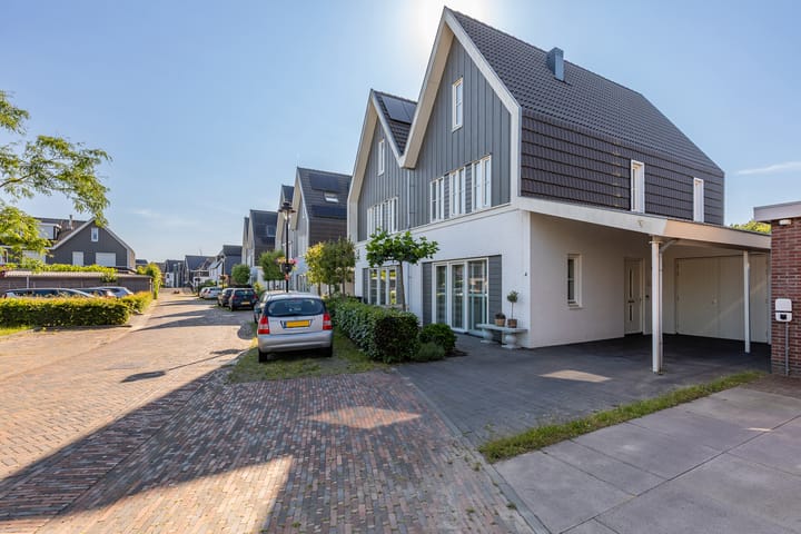 Photo 76 of Charles Wilsonstraat 4