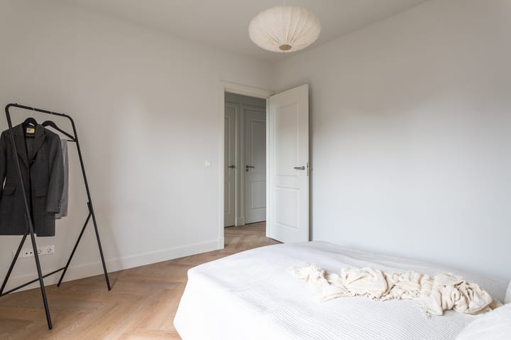 Photo 24 of Van Loostraat 12-A