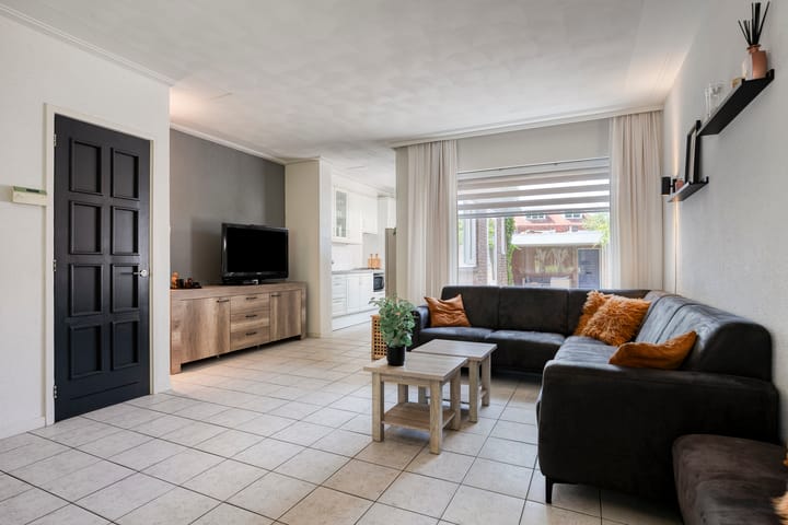 Photo 9 of Prins Mauritsweg 23