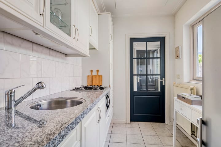 Photo 14 of Prins Mauritsweg 23