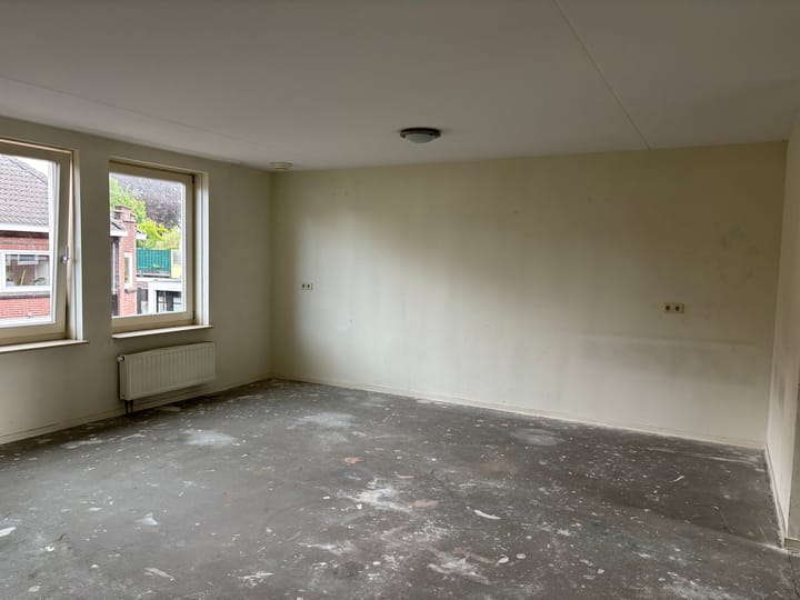 Photo 6 of Grotestraat 211-B