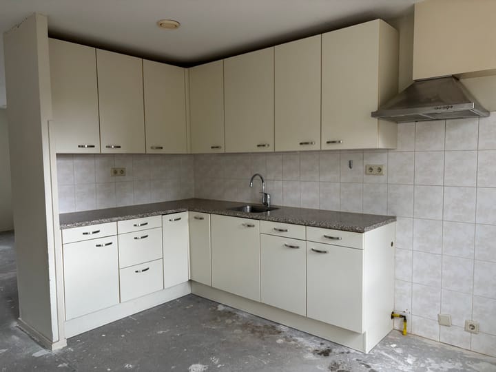 Photo 9 of Grotestraat 211-B