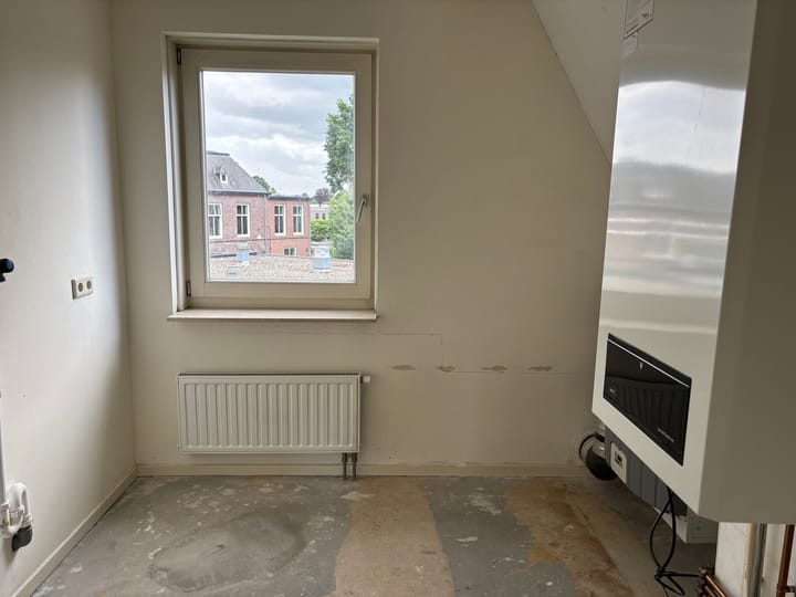 Photo 16 of Grotestraat 211-B