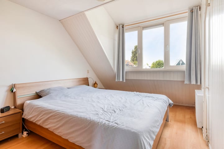 Foto 4 van Hage Weer 26-E