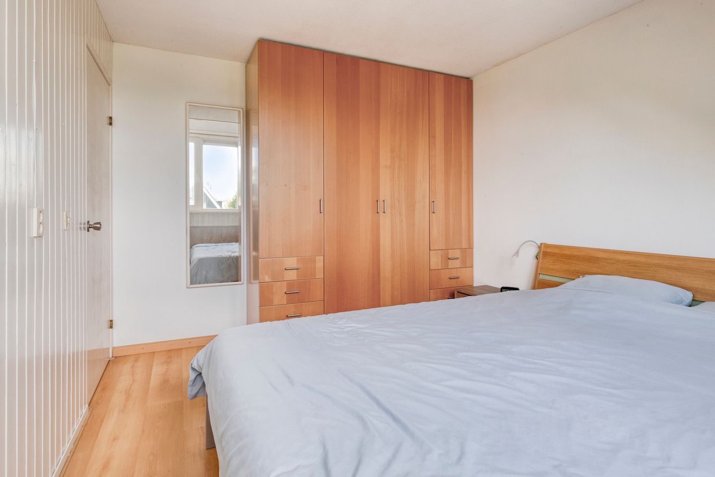 Photo 19 of Hage Weer 26-E