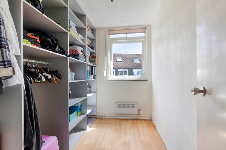 Foto 24 van Hage Weer 26-E