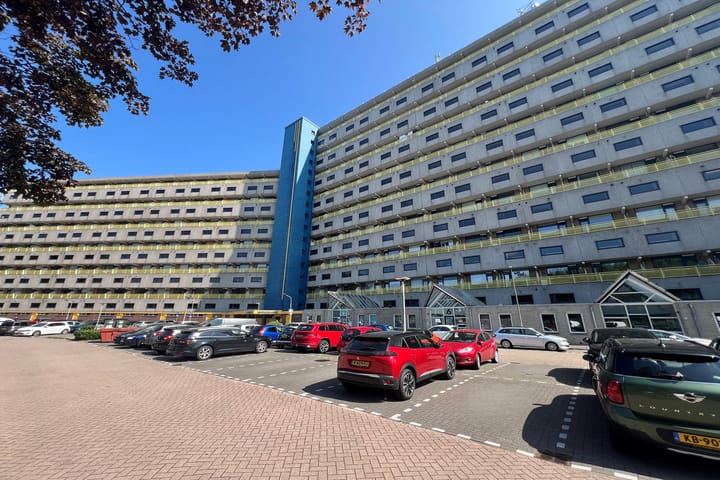 Foto 2 van Dokter van Stratenweg 450