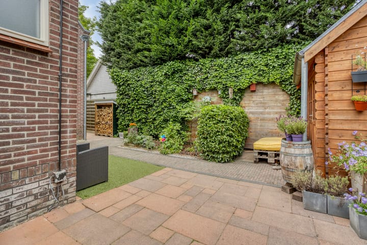 Foto 23 van Biezen 32