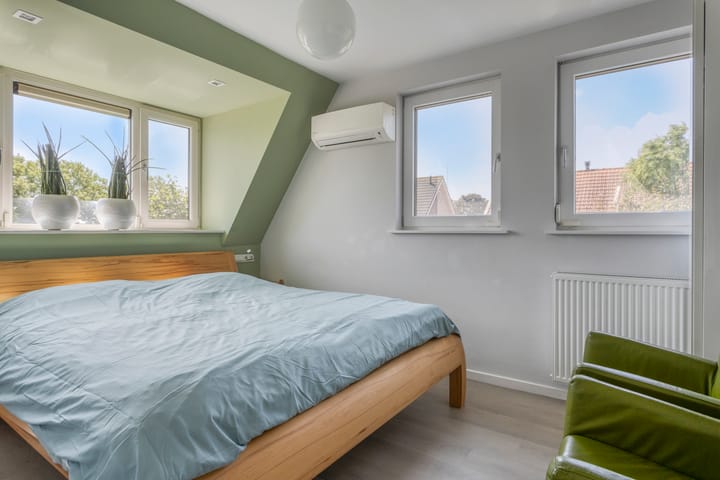 Photo 27 of Oranjehof 2