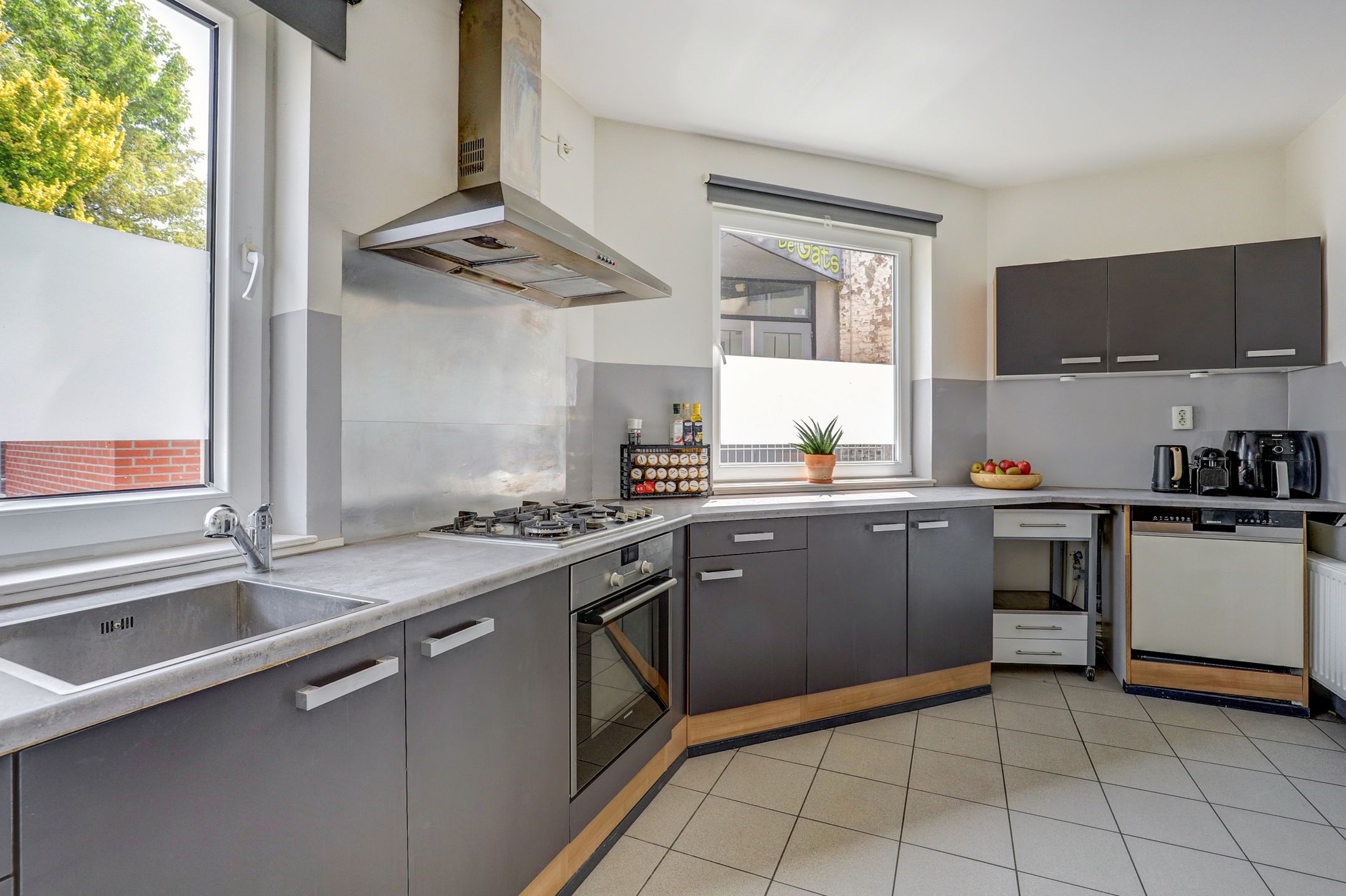 Foto 3 van Maasstraat 4