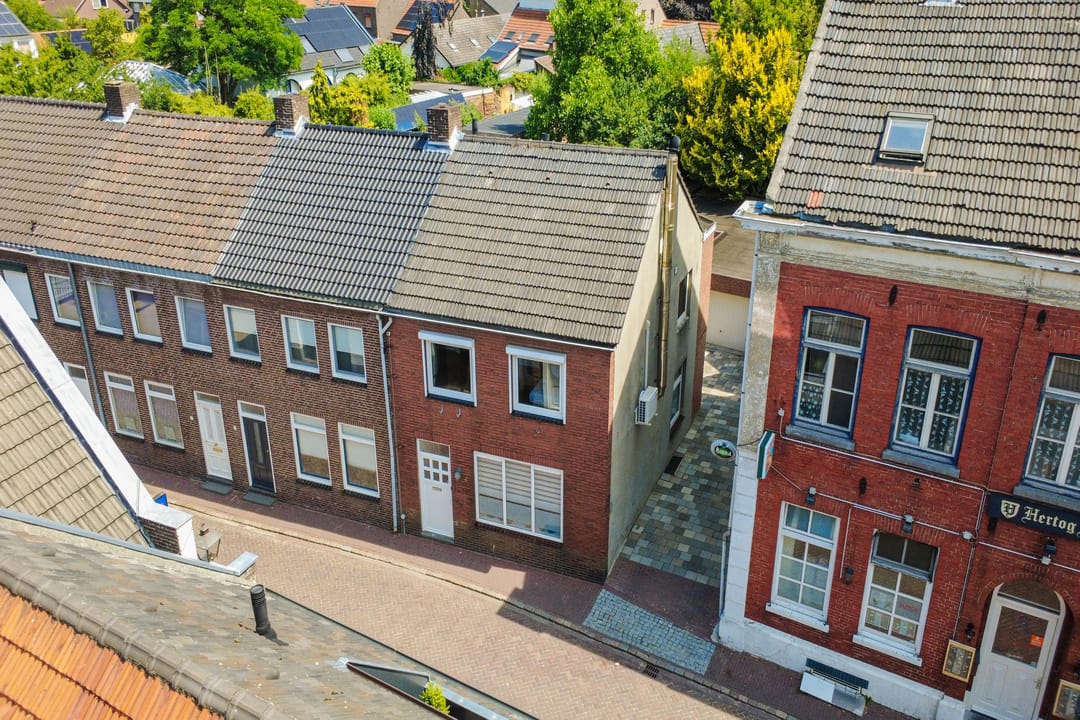 Foto 32 van Maasstraat 4