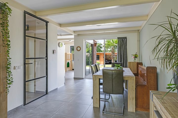 Foto 19 van Sadatstraat 12