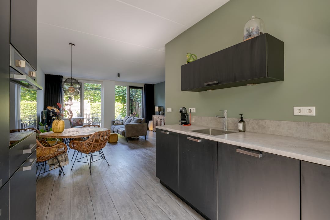 Foto 16 van Rozensingel 15