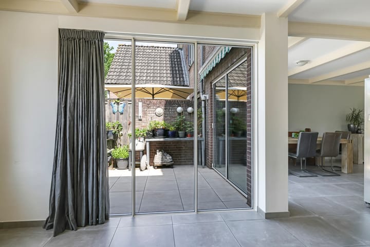 Foto 30 van Sadatstraat 12