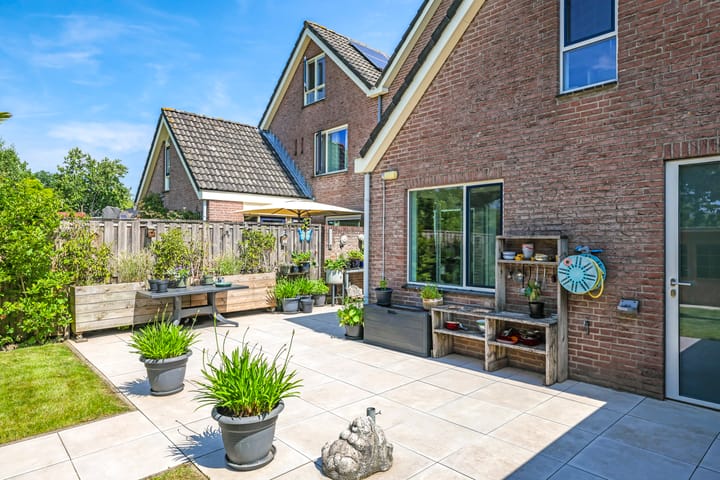 Foto 79 van Sadatstraat 12