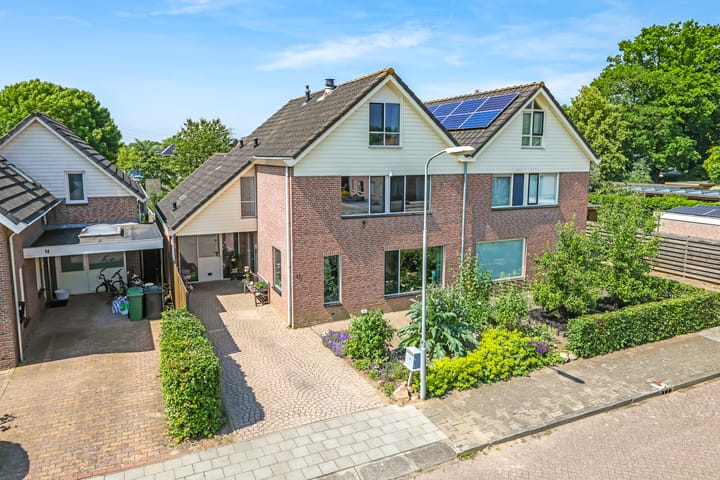 Foto 80 van Sadatstraat 12