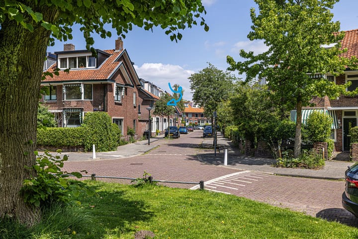 Foto 4 van Van der Hoevenstraat 7