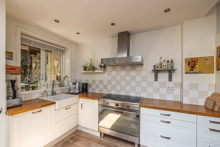 Foto 18 van Van der Hoevenstraat 7