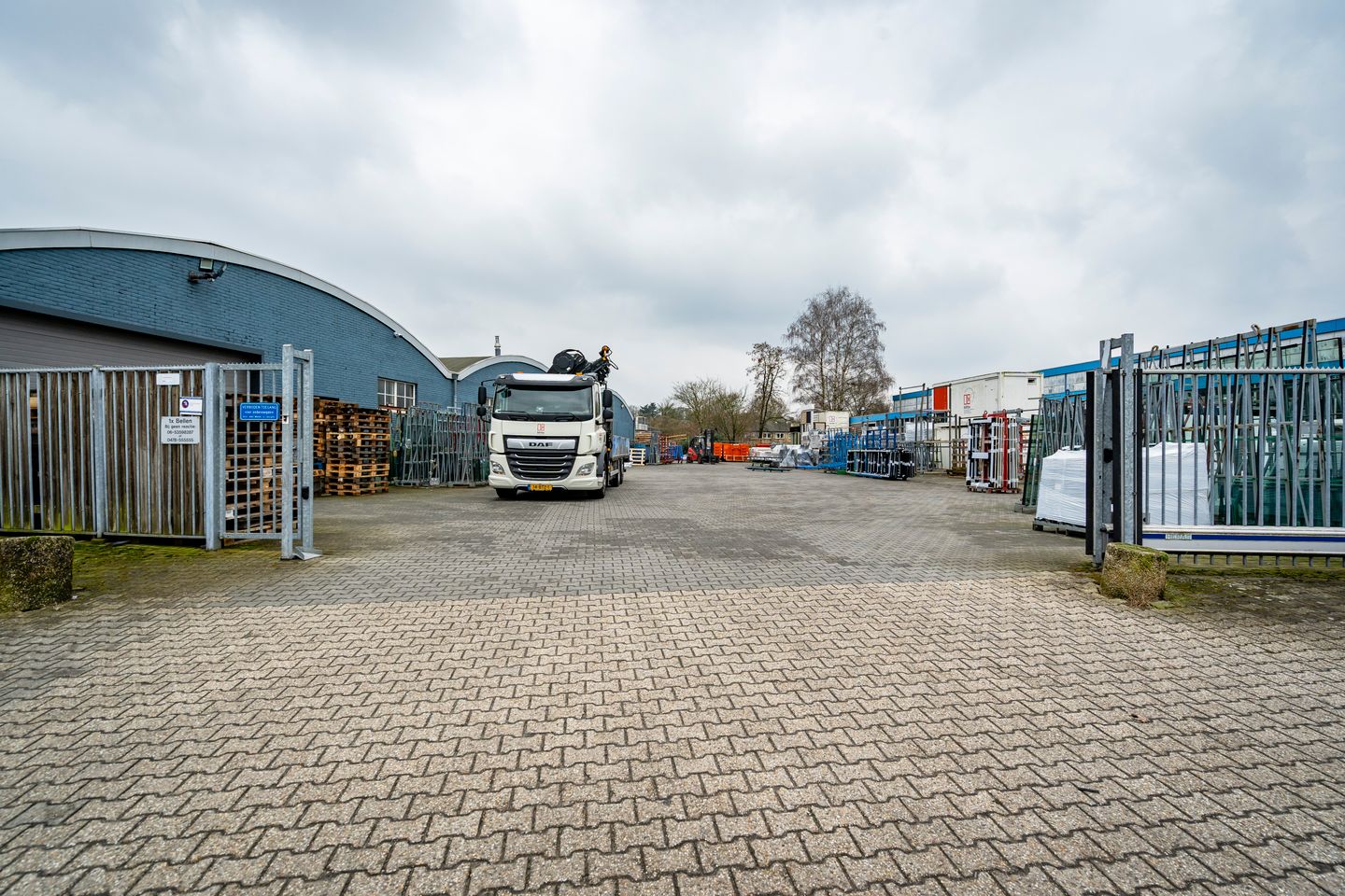 Bekijk foto 4 van Maasheseweg 77