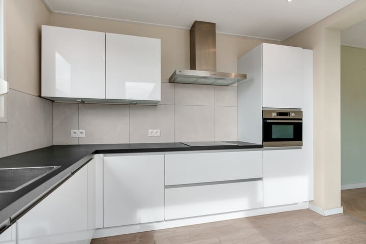 Foto 14 van Johanna van Burenlaan 44