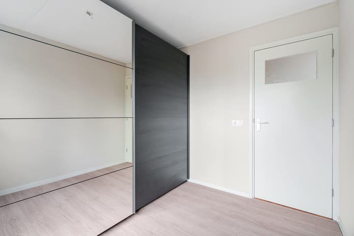 Foto 16 van Johanna van Burenlaan 44